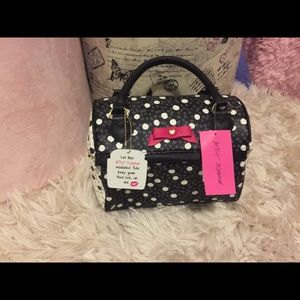 Betsey Johnson Lunch Bag (Medium)